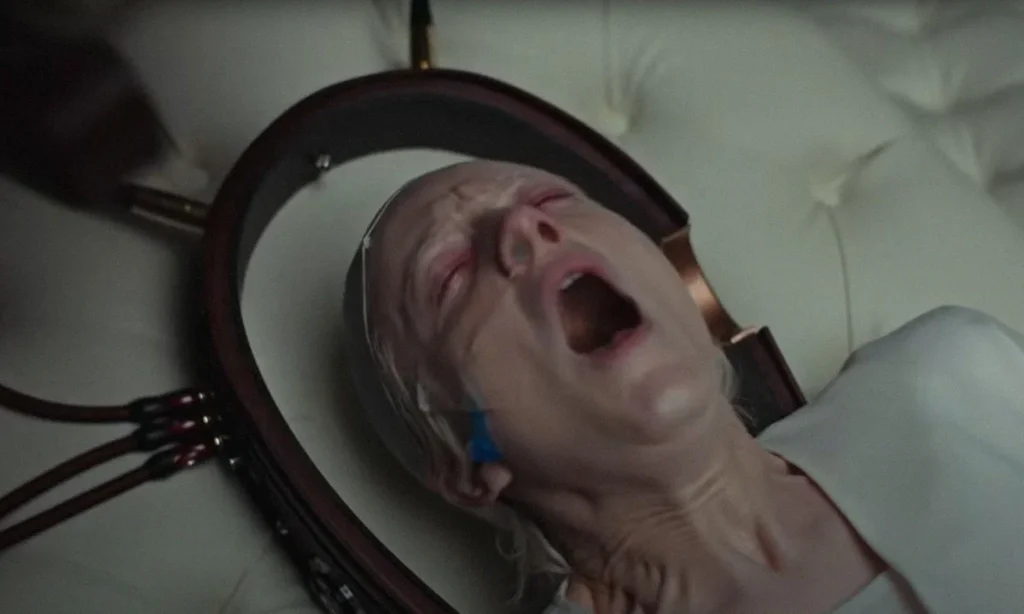 نقد فیلم Possessor 2020 | فرضیه روایی پیچیده - سرگرم پلاس نقد فیلم Possessor 2020 | فرضیه روایی پیچیده