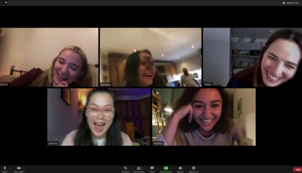 نقد فیلم Host 2020 (میزبان) | تماس های ویدیویی ترسناک